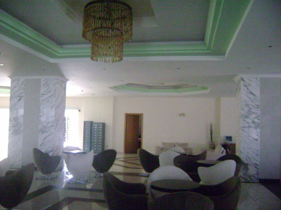 Lobby im Eingangsbereich Marianna Palace Hotel