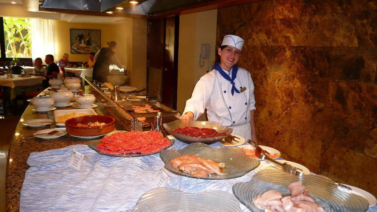 Die Fee vom Grill Welikehotel Marfil Playa