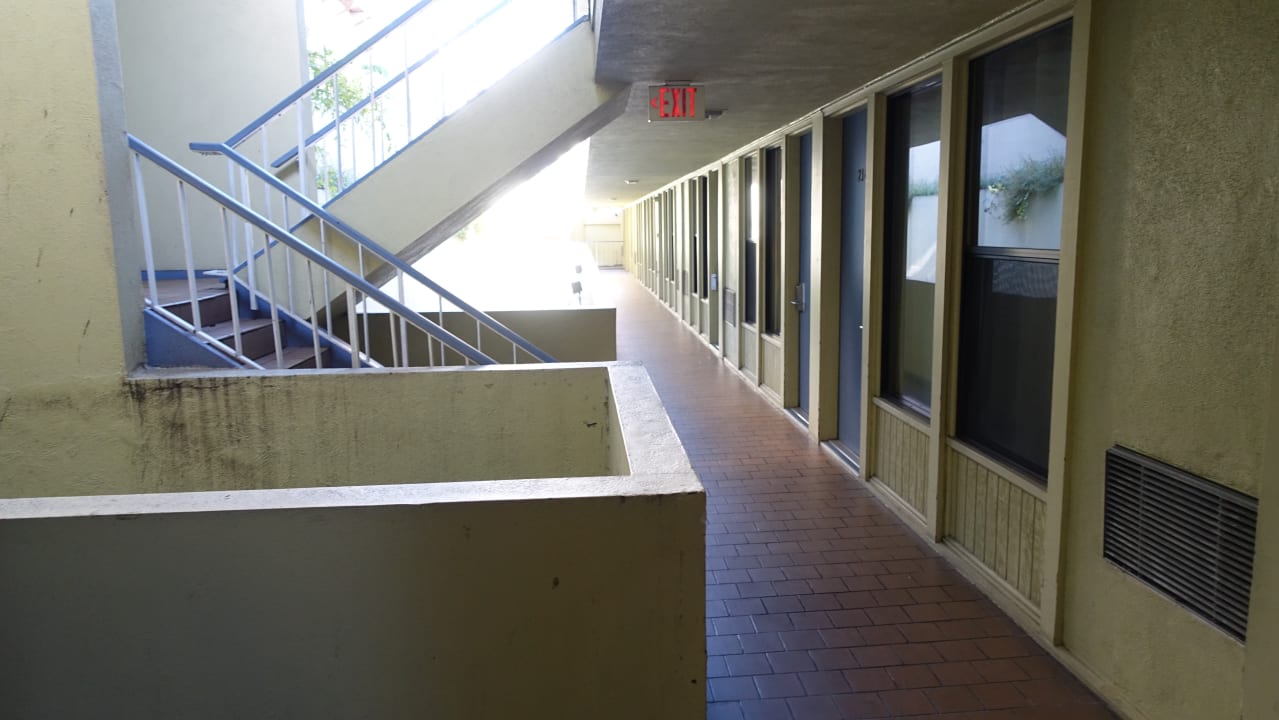 Zimmer Hotel La Luna Inn