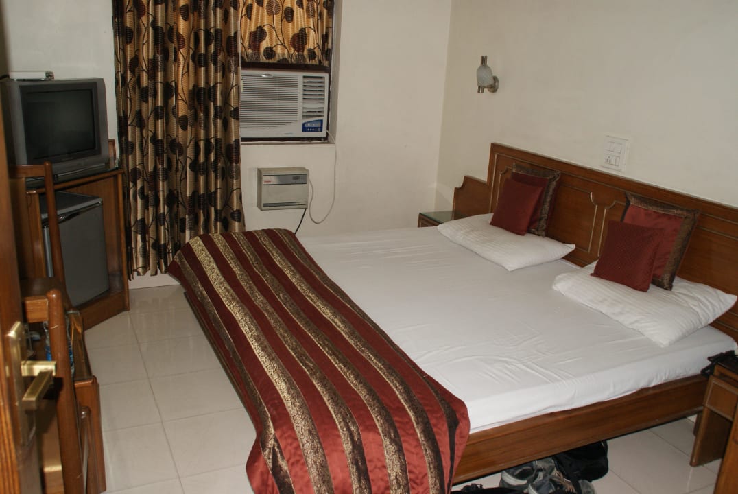 Doppelbettzimmer Hotel KK Continental