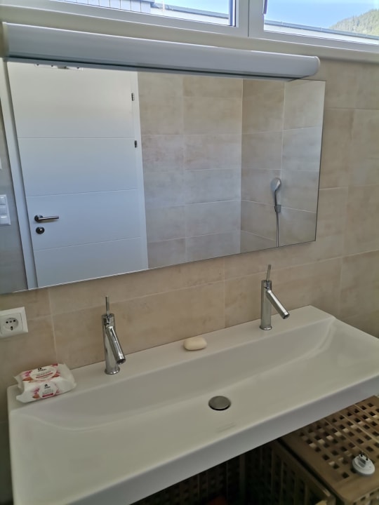 Zimmer Naturpark Chalets Lambrecht by ALPS RESORTS