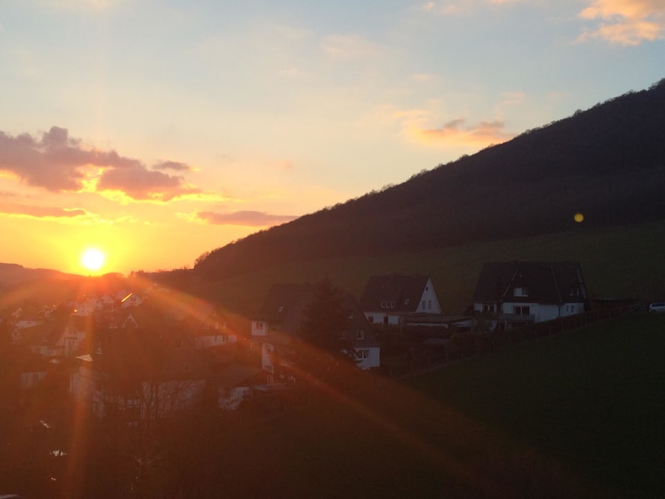 Sonnenuntergang Zimmer  Sauerland Alpin Hotel