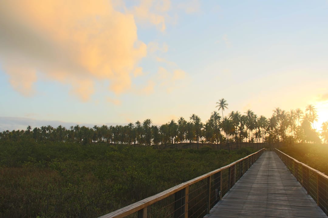 Steg zum Strand - kann aber auch Shuttle benützten Grand Palladium Imbassai Resort & Spa