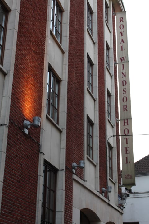 Von aussen Warwick Brussels