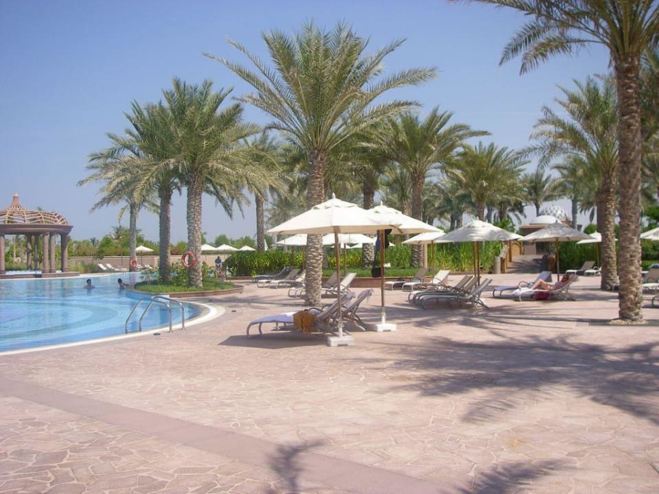 Relax-Pool Emirates Palace Mandarin Oriental