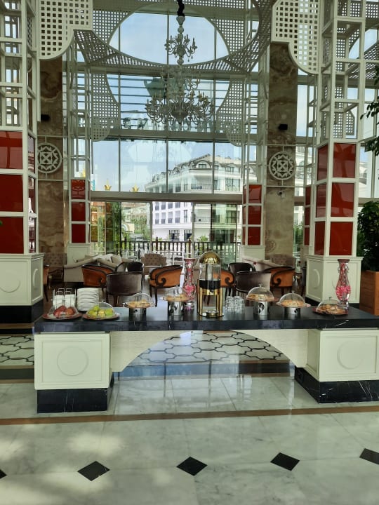 Gastro Well Palace Side