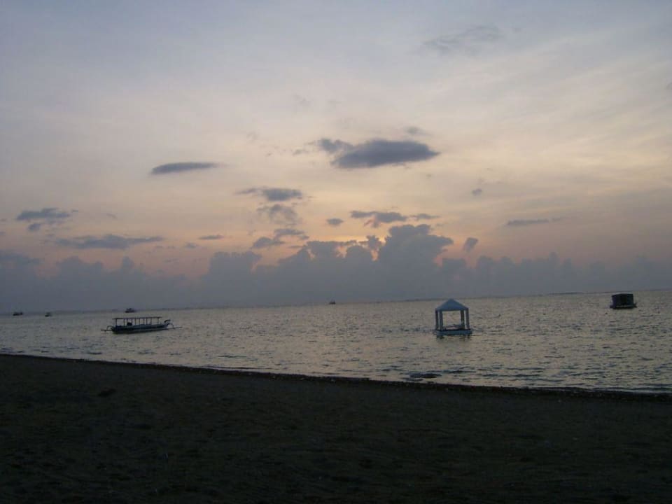 Sonnenaufgang Puri Santrian