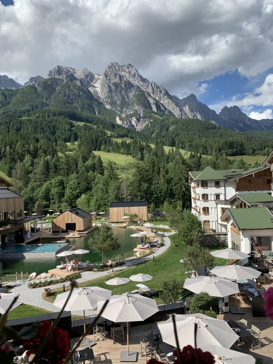 Außenansicht Naturhotel Forsthofgut