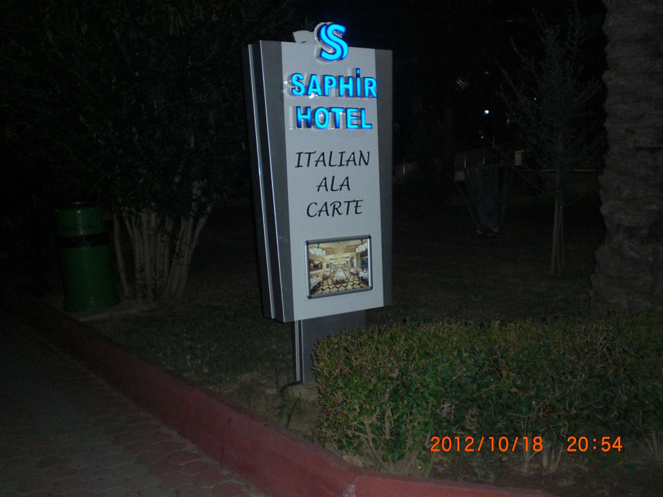 A la carte Restaurant ( Eingang) Saphir Hotel & Villas