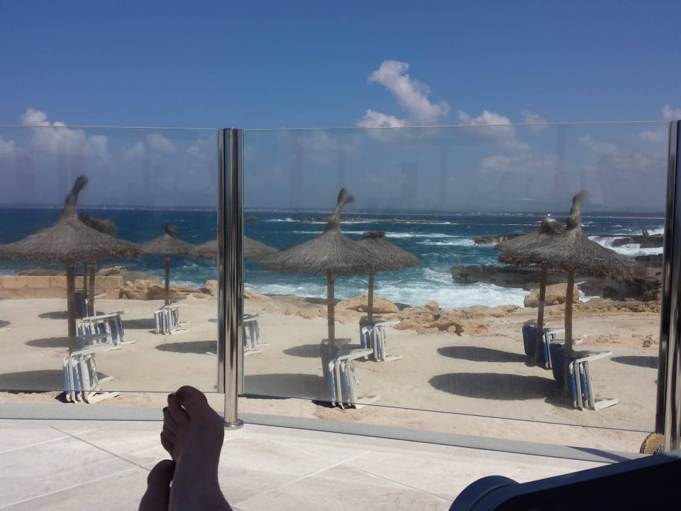 Blick auf den Sandstrand vom Pool Universal Hotel Cabo Blanco - Adults Only