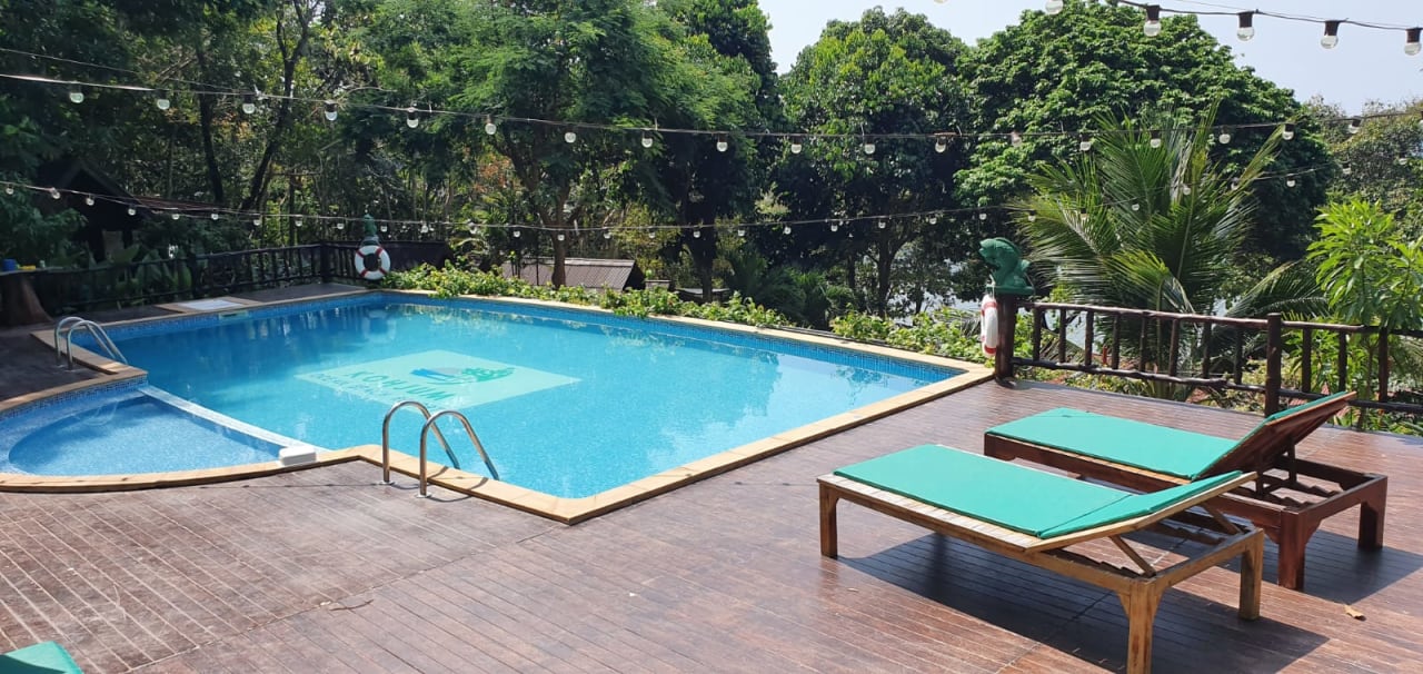 Pool Koh Jum Ocean Beach Resort