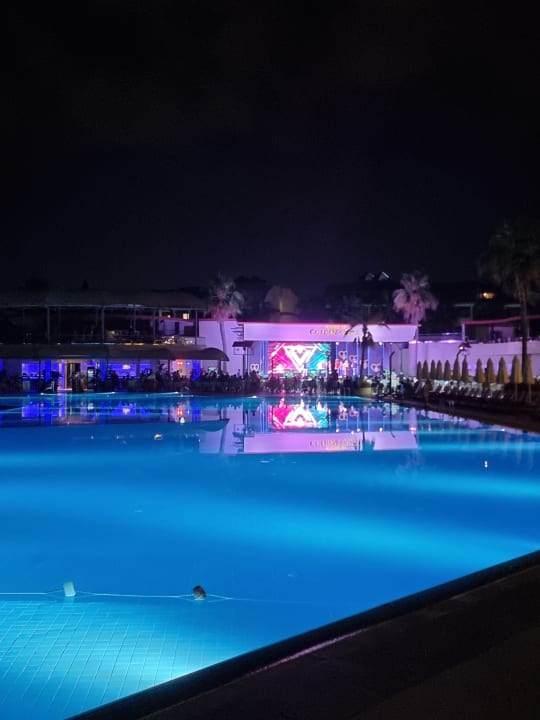 Pool VONRESORT Golden Coast