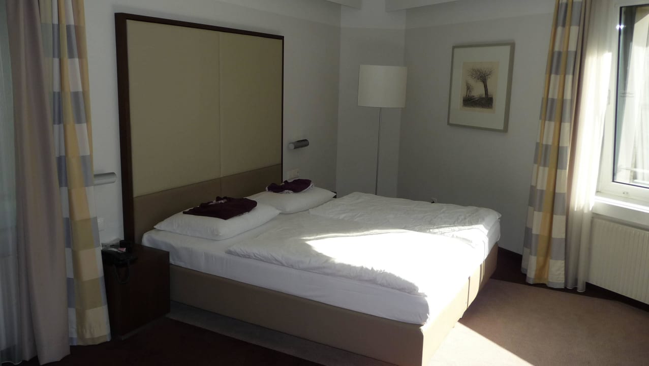 Schlafzimmer Estrel Hotel Berlin