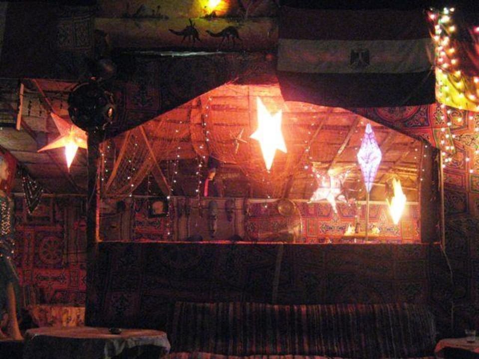 Fruit tent Hotel Falcon Hills