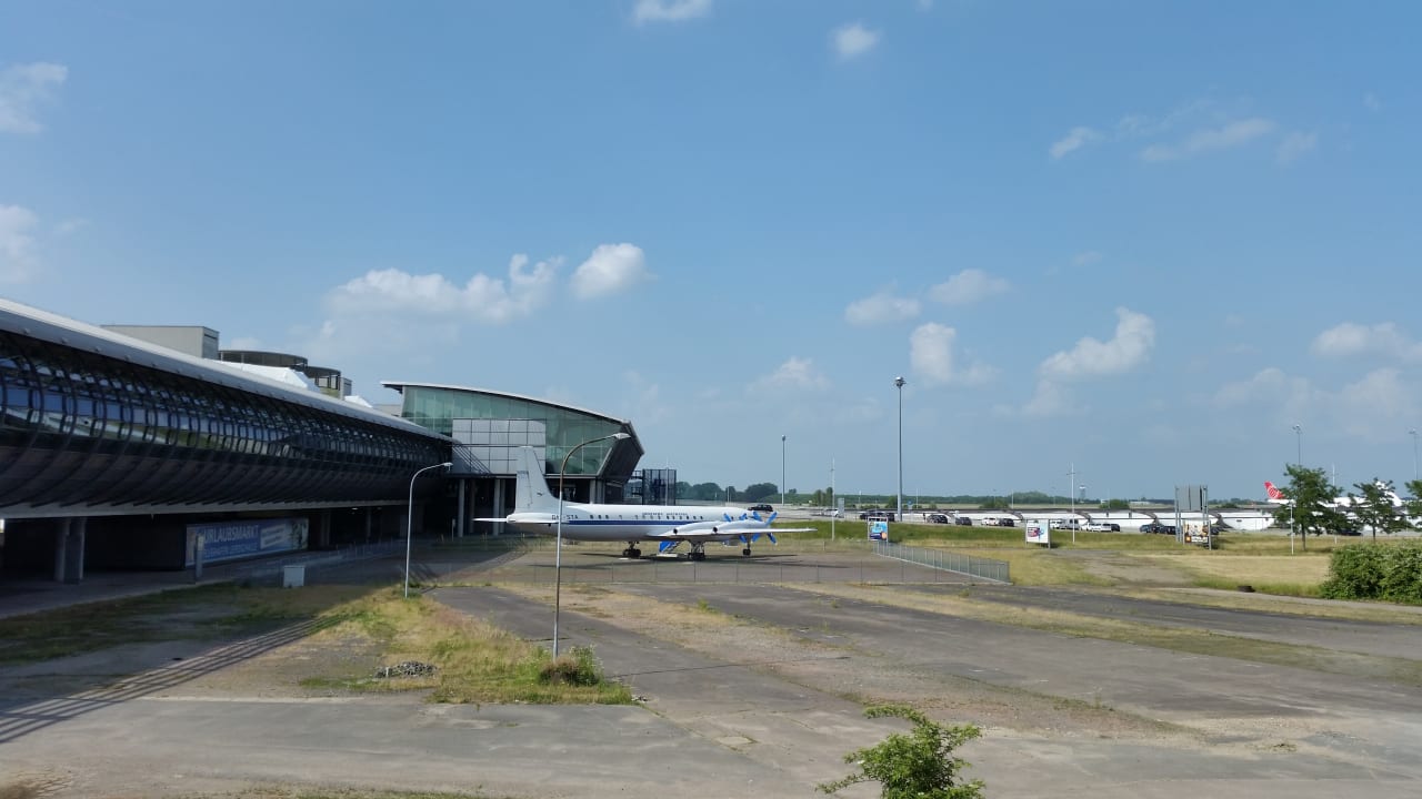 Ausblick aus dem Fenster - Zimmer 128 Campanile Leipzig Halle Airport
