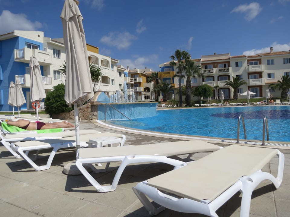 Poolanlage blau punta reina