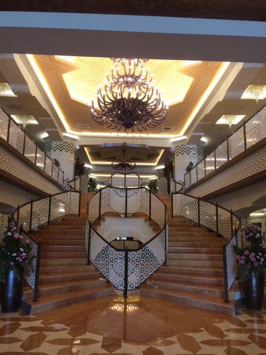 Lobby Royal Taj Mahal Hotel