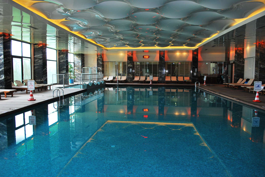 Indoor pool Voyage Belek Golf & Spa
