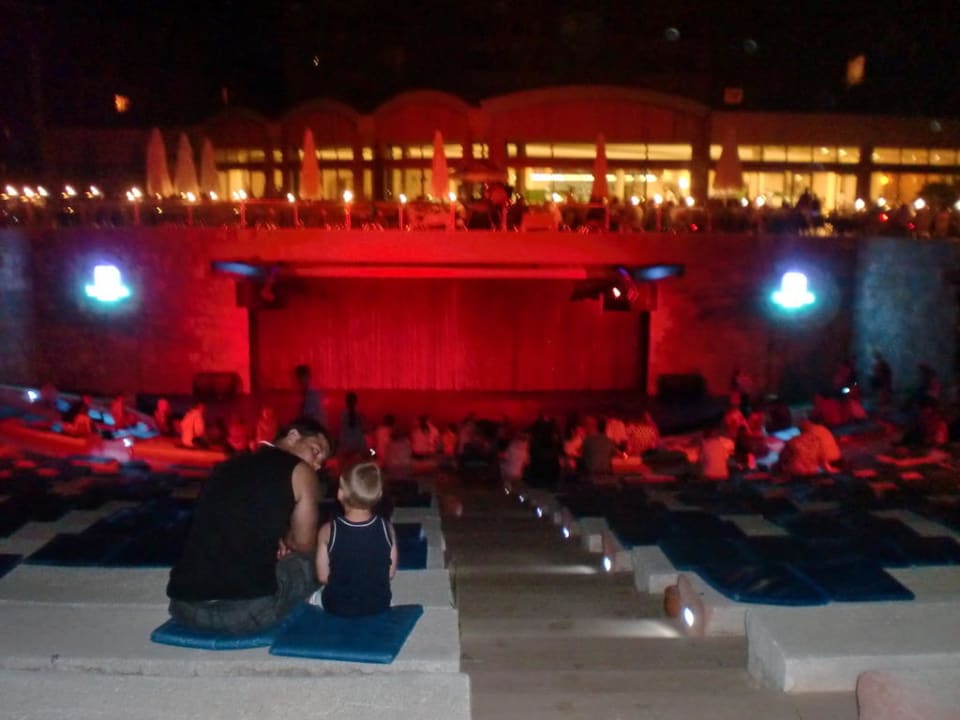 Showbühne Selectum Family Resort Side