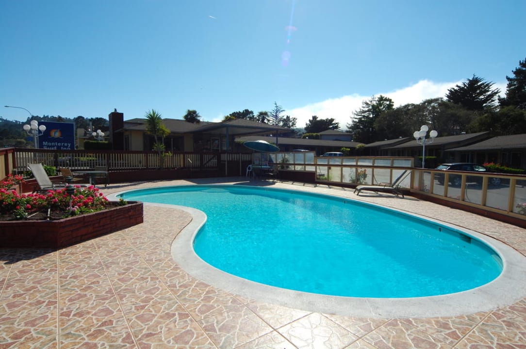 Pool Hotel Monterey Surf Inn