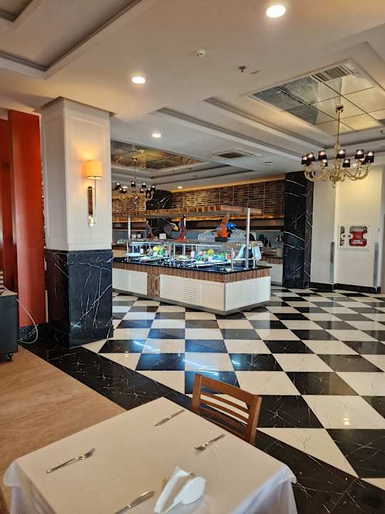 Gastro Hotel Royal Garden Beach