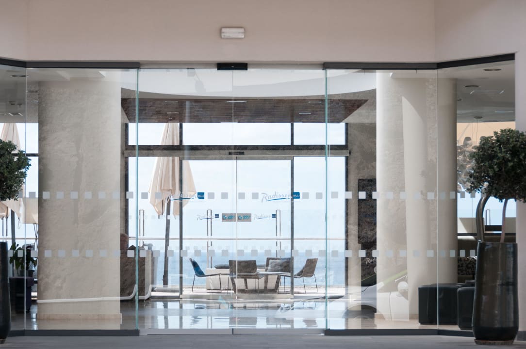 Eingang Strassenseite Radisson Blu Resort Gran Canaria