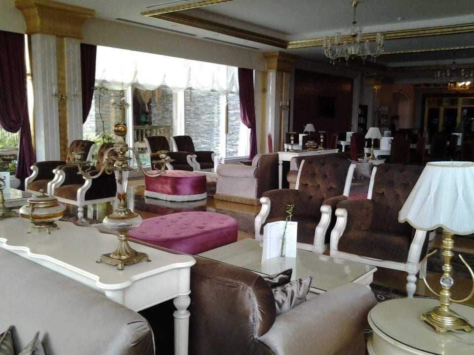 Зона отдыха. Diamond Excellence Resort & Spa