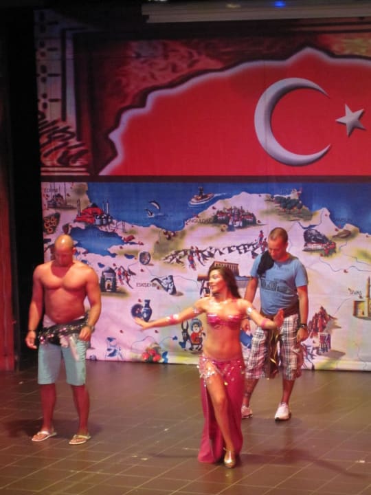 Bauchtänzerin Aydinbey Kings Palace & Spa