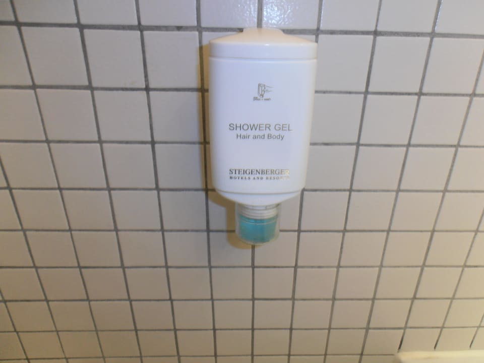 Duschgel im Bad  Steigenberger Conti Hansa