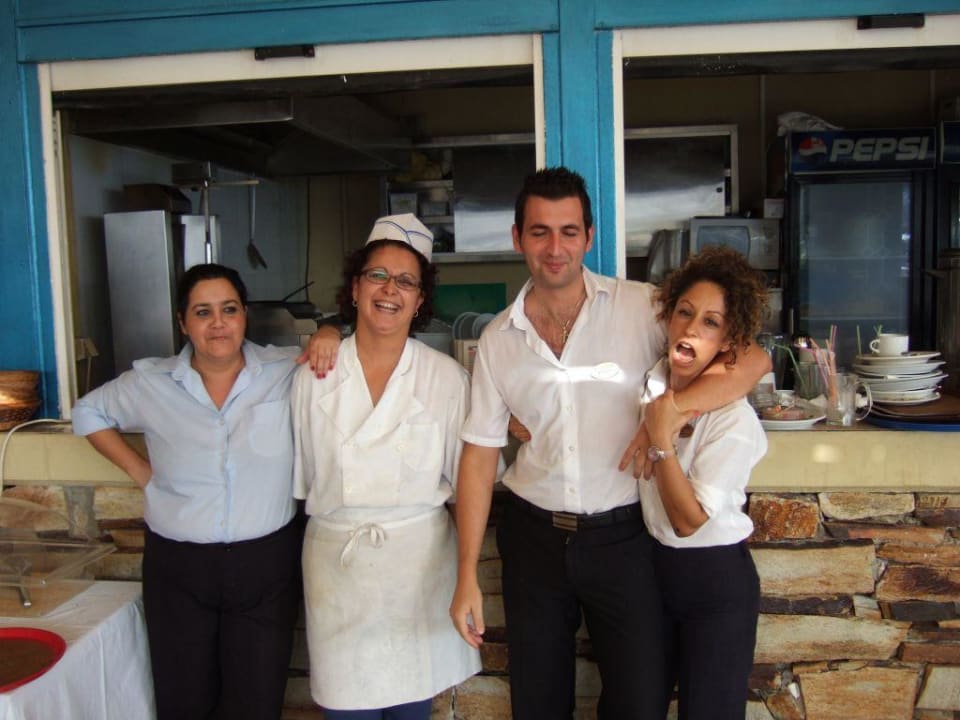 Superteam an der Strandbar Hotel Kalithea Horizon Royal