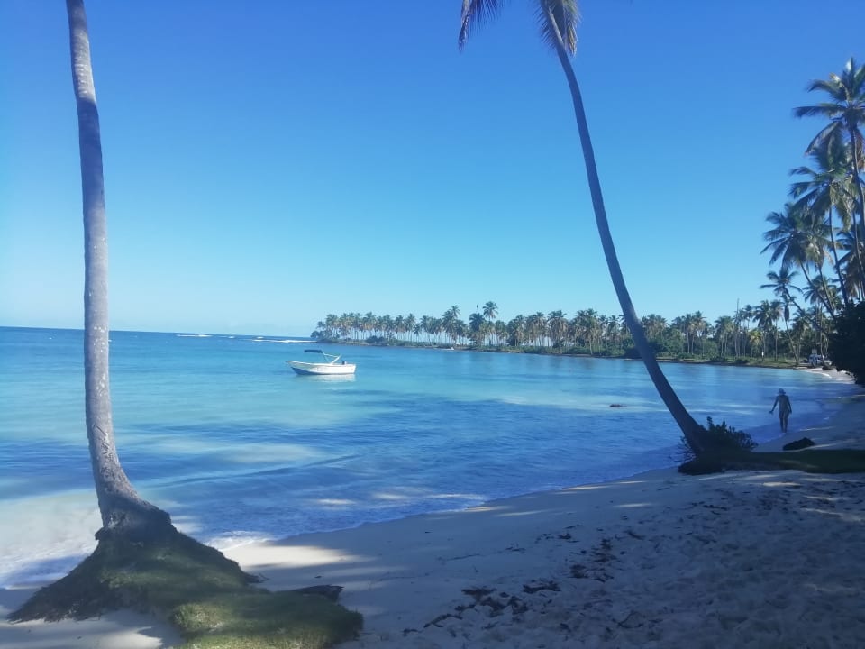 Strand Wyndham Alltra Samana