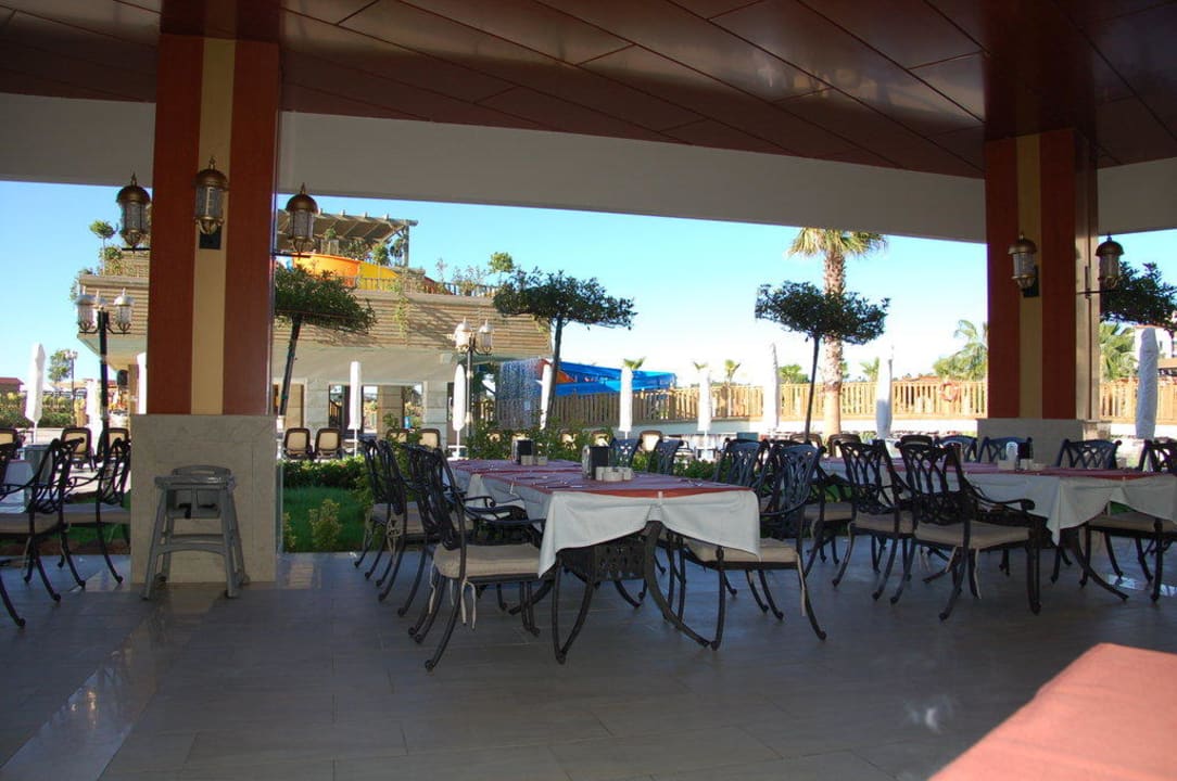 Overdekt Buitenrestaurant Diamond Excellence Resort & Spa