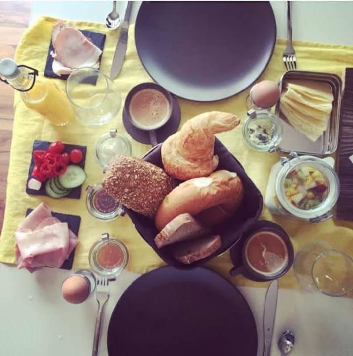 Super abwechslungsreiches und leckeres Frühstück Weingarten-Resort Unterlamm Loipersdorf