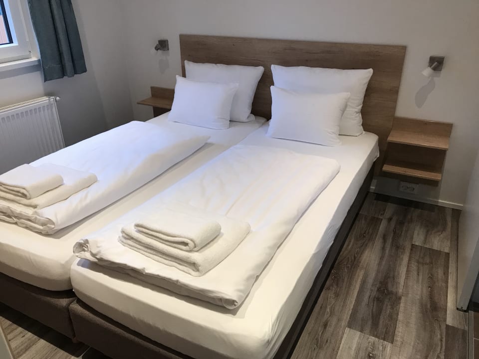 Zimmer Tropical Islands Resort - Mobile Homes