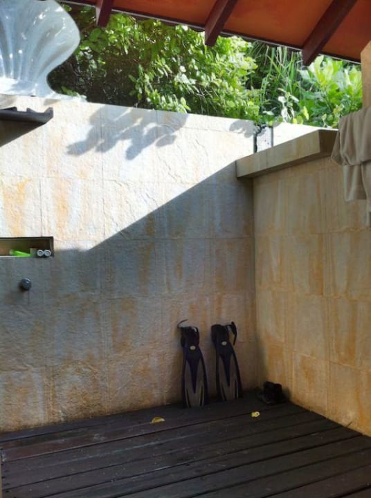 Aussendusche Adaaran Select Meedhupparu Island Resort - Premium All Inclusive