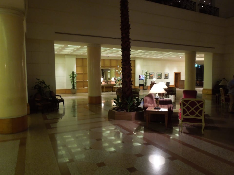 Lobby Conrad Cairo