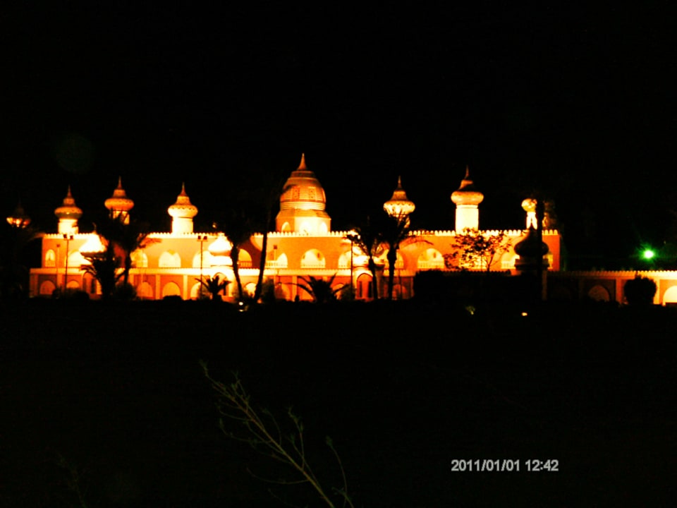 Hotelansicht bei Nacht Pickalbatros Alf Leila Wa Leila Resort - Neverland Hurghada