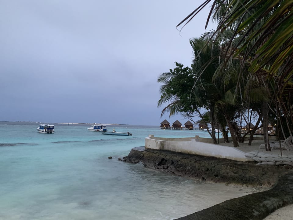 Strand Thulhagiri Island Resort