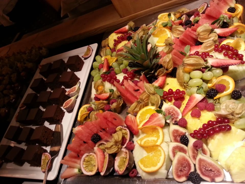 Samstagabend Buffet Familien- & Gartenhotel Theresia