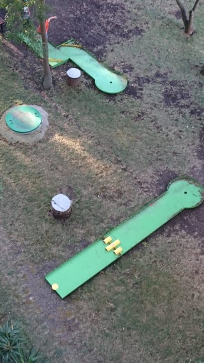 Mini Golf Effect Grand Victoria Hotel