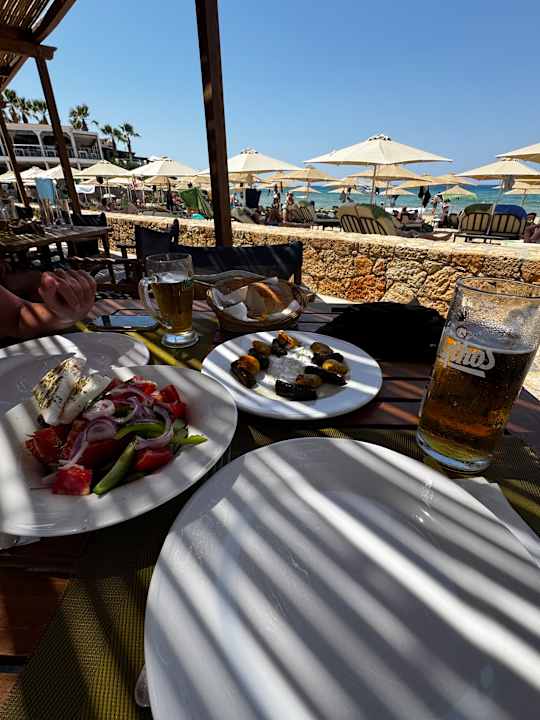 Gastro Kernos Beach Hotel & Bungalows