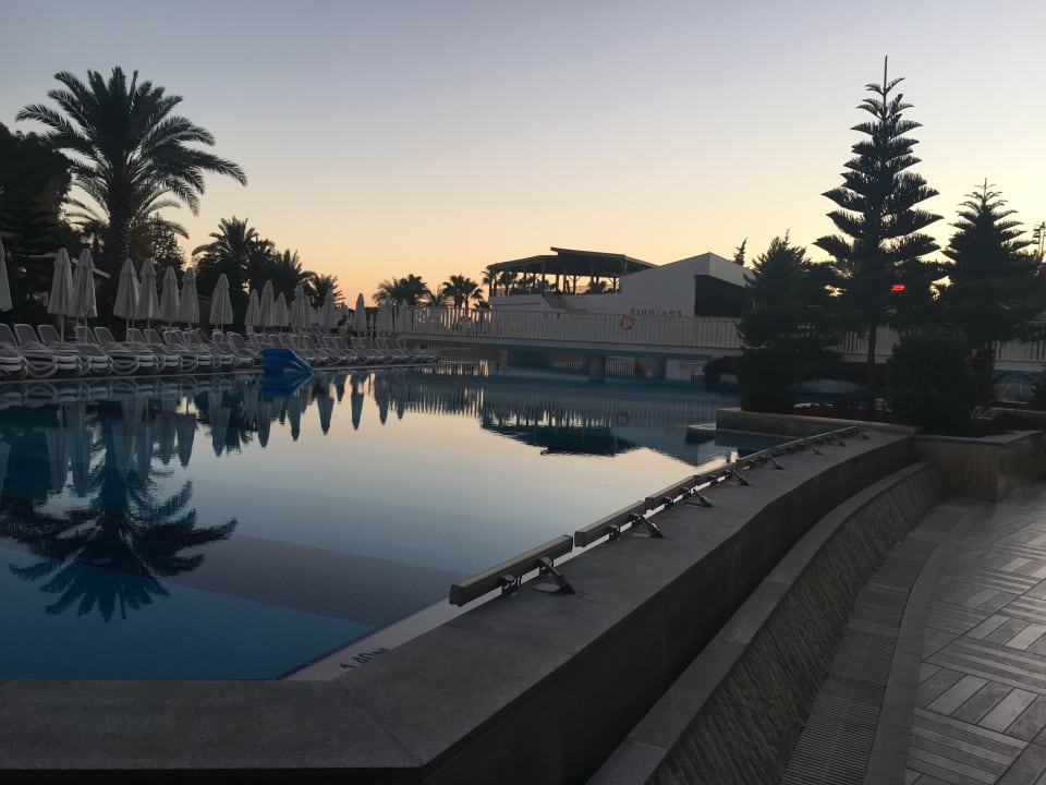 Pool Sidemarin Kirman Premium