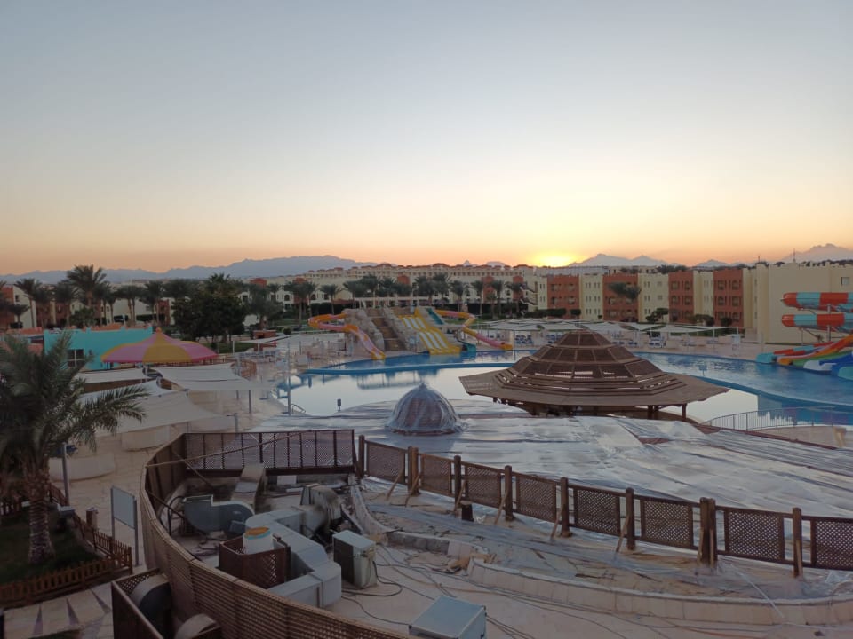 Außenansicht SUNRISE Royal Makadi Resort