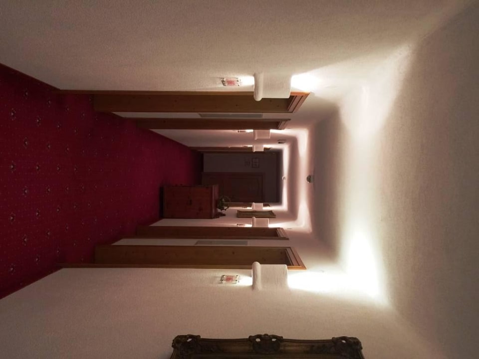 Zugang zum Zimmer Berghotel Holzer