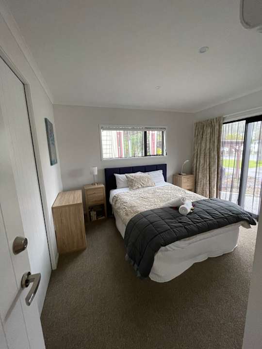 Zimmer Am I in Heaven? Luxury 3 ensuite bedrooms sleeps 8