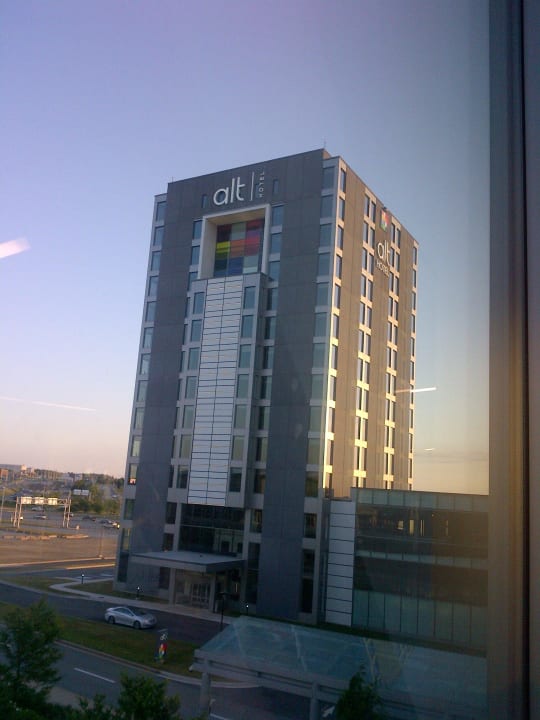 Außenansicht ALT Hotel Halifax Airport