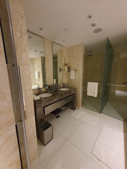 Zimmer Conrad Abu Dhabi Etihad Towers