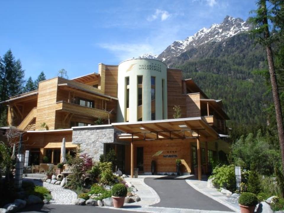 Aussenansicht Naturhotel Waldklause Naturhotel Waldklause