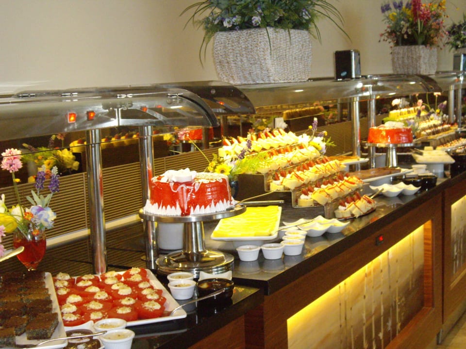 Buffet Venosa Beach Resort & Spa