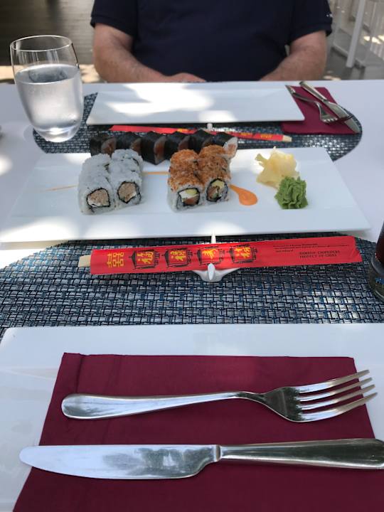 Roka am Mittag  Acanthus Cennet Barut Collection